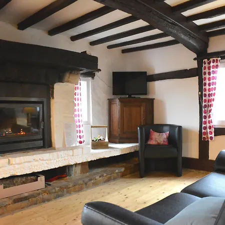 Σπίτι διακοπών With Ceilings In