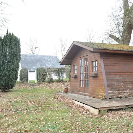 度假居 With Ceilings In 莱斯河畔的汉恩